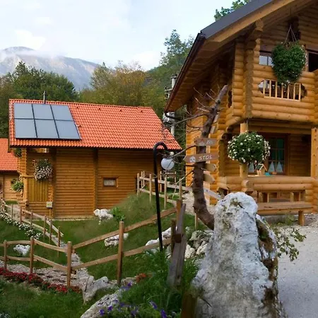 Kamp Koren Apartmán *